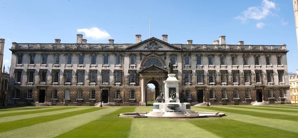 کینگز کالج لندن (King's College London)