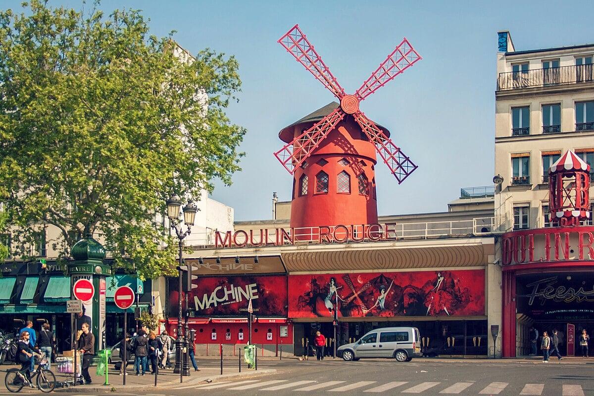 مولن روژ (Moulin Rouge)