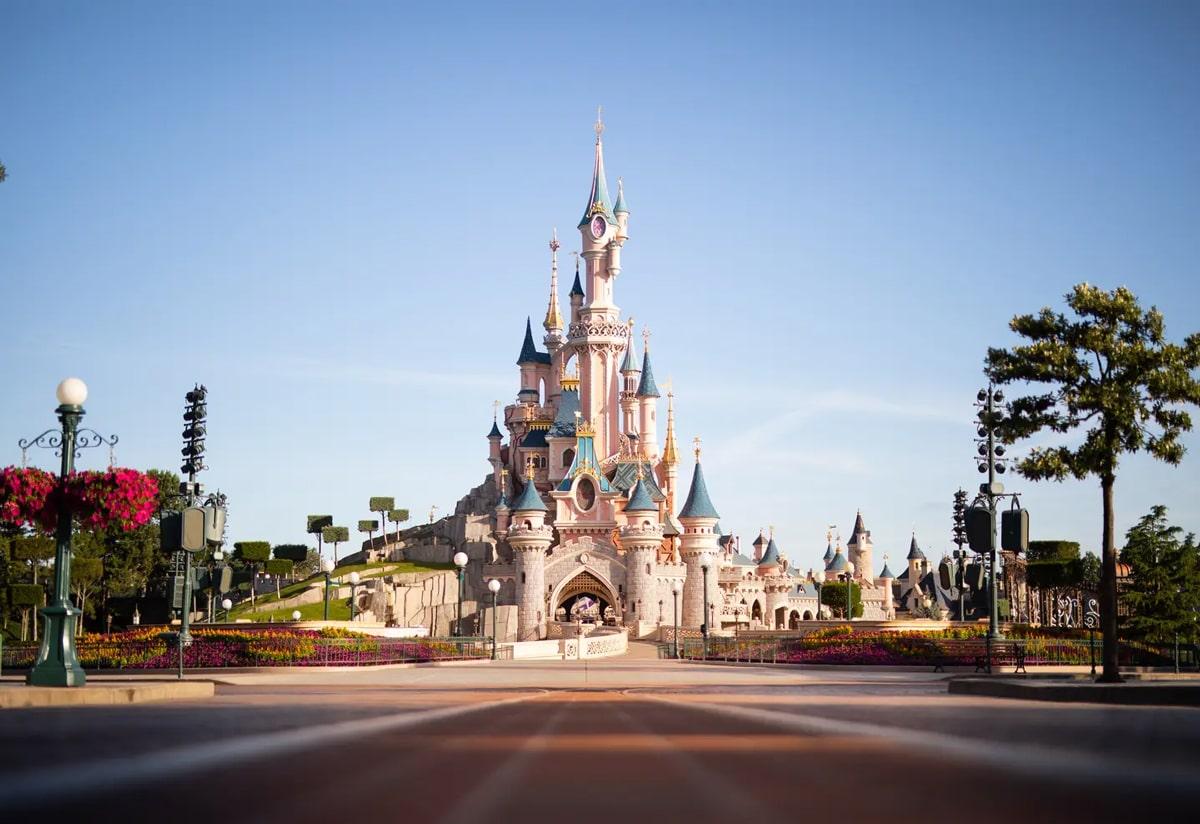 دیزنیلند پاریس (Disneyland Paris)